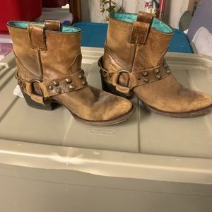 Vintage Corral cowboy boots/ booties